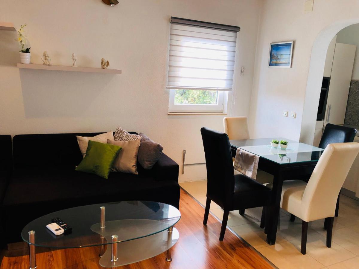 Apartman Stevic Pisak Exterior photo